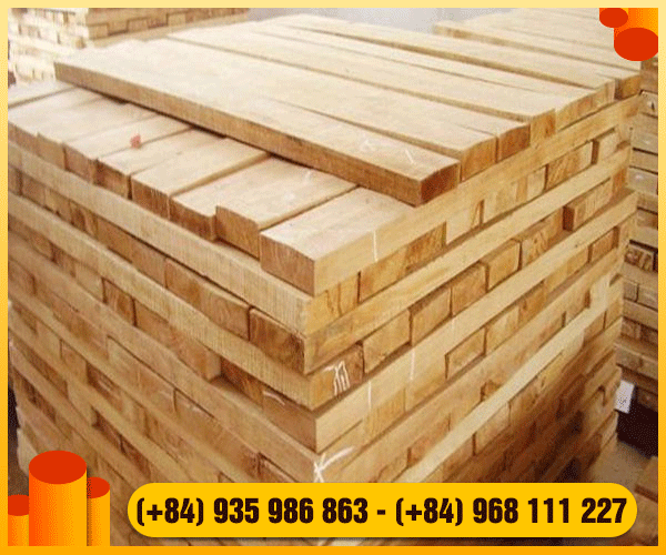 Sawn, dried rubber wood